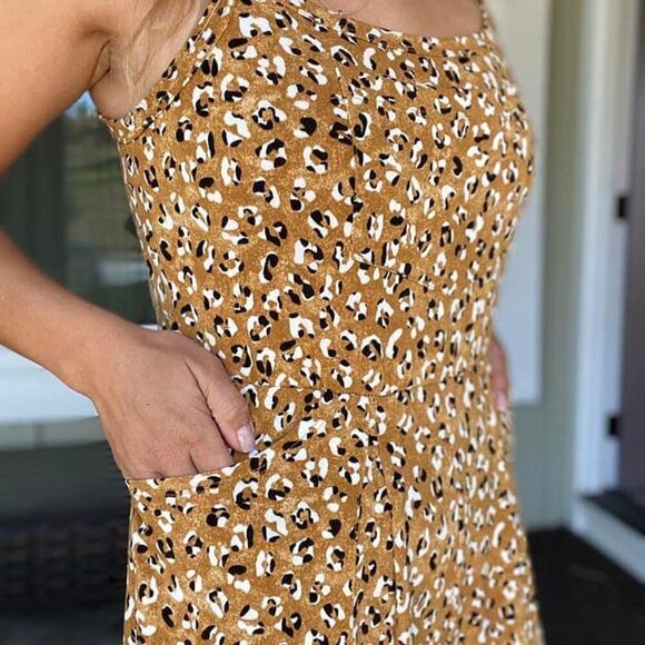 NEW LuLaRoe Leola Wide Leg Cami Jumpsuit Solid Animal Print Golden Tan NWT BOHO - Picture 3 of 7